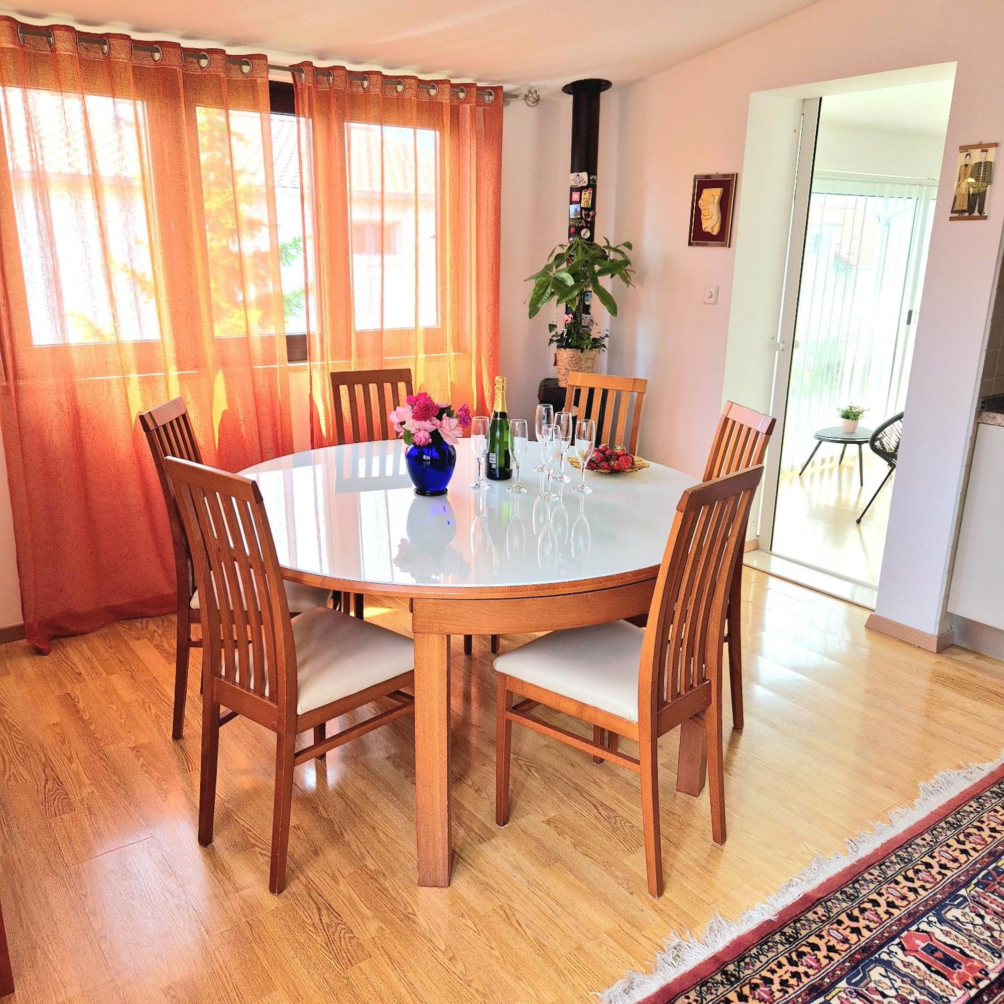 Olivia Apartament *